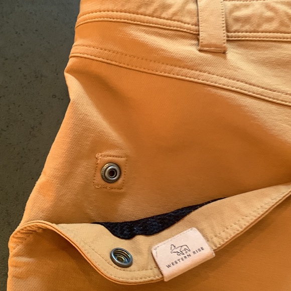 Western rise camp short. L X 7 “ inseam - Picture 3 of 6